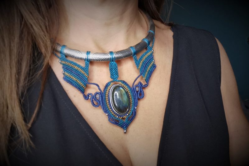 Collier micro-macramé et Labradorite "LEO"